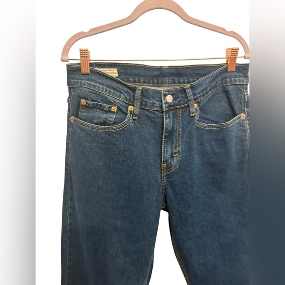 Levi's Dark Blue Straight Jeans for Women - Picture 2 of 3